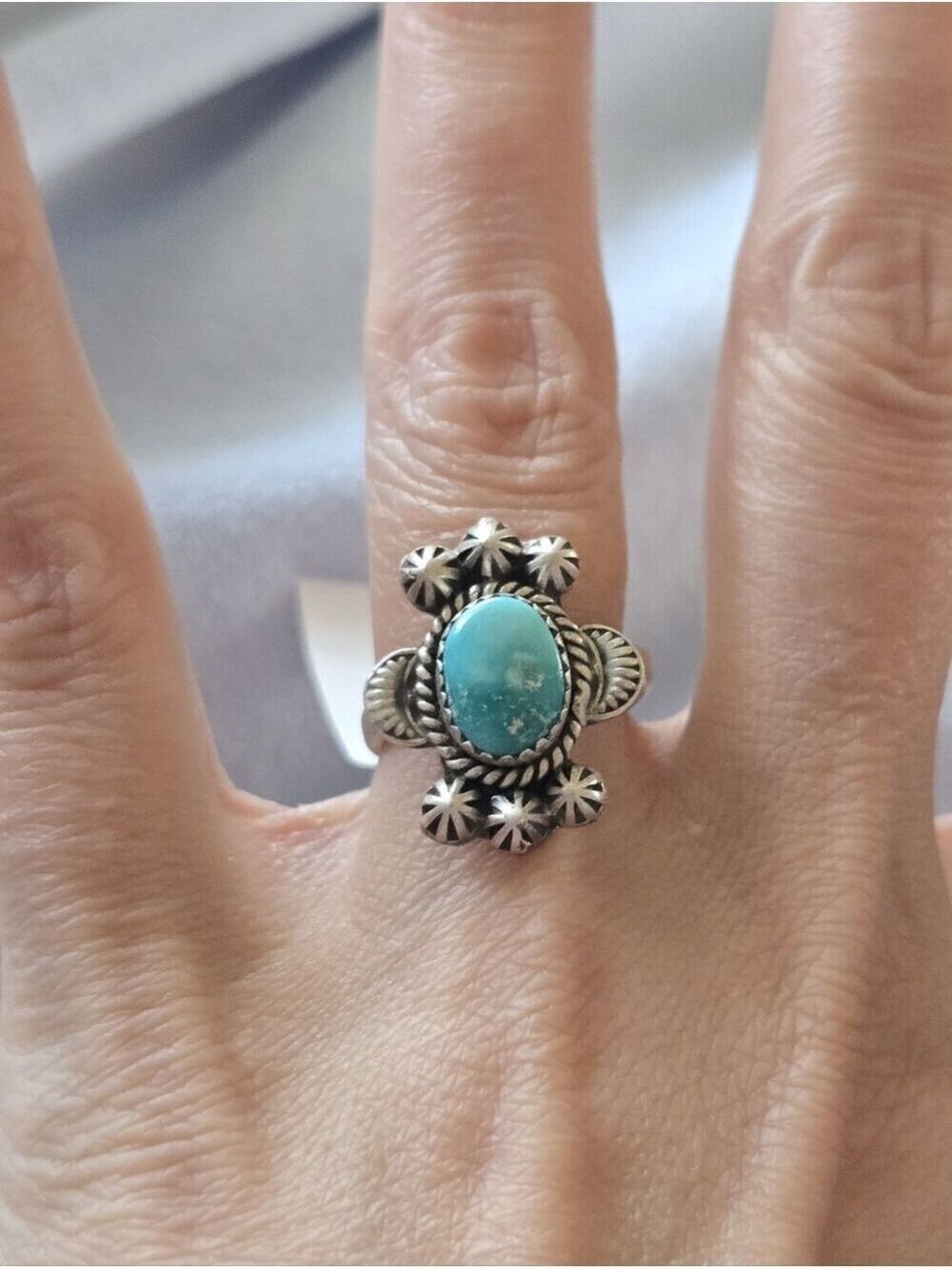 Sterling Silver White Water Turquoise Ring Southwestern - Picture 3 of 4